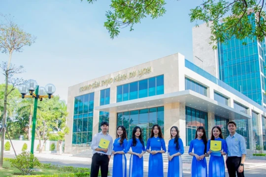 Trường đại học đầu tiên của miền Bắc công bố điểm chuẩn