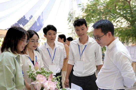 Học sinh phổ thông so tài khởi nghiệp đổi mới sáng tạo với sinh viên Đà Nẵng