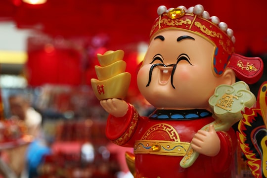 Tử vi hôm nay: Mặc kệ mùng 1 tháng Cô hồn, 4 con giáp gặp dữ hóa lành ngày 23/8/2025