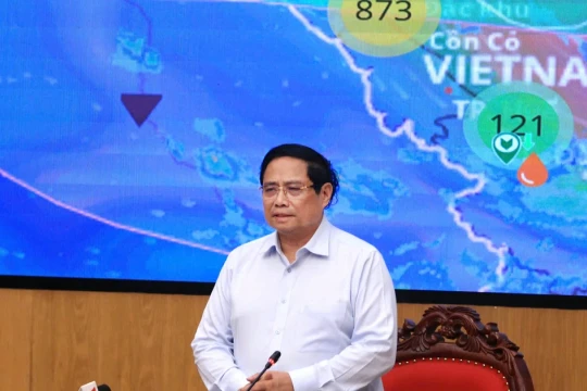 Thủ tướng Phạm Minh Chính chỉ đạo ứng phó bão Kajiki tại Nghệ An