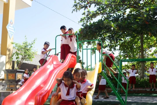 Quảng Trị cho học sinh nghỉ học từ ngày mai để tránh bão Kajiki