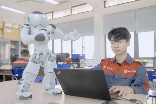 Điểm chuẩn ngành Khoa học máy tính, AI chạm ngưỡng gần tuyệt đối