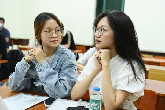 Điểm chuẩn bất thường của trường đại học top đầu ở Hà Nội