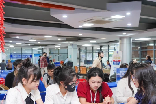 Hàng loạt trường đại học xét tuyển bổ sung