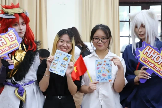 Tân sinh viên ‘vượt gió, thắng mưa’ đến nhập học trực tiếp