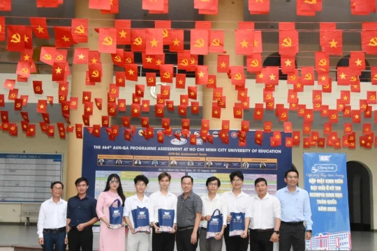 Thành tích gắn liền trách nhiệm với cộng đồng