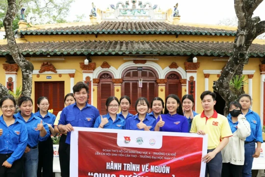 Tuổi trẻ Cần Thơ khám phá ‘Cung đường Di sản’