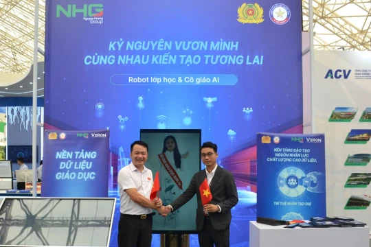 Nhiều giải pháp giáo dục thông minh được giới thiệu tại Triển lãm 80 năm thành tựu đất nước