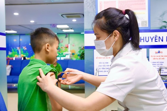 Vì sao cúm dễ bùng phát trong mùa tựu trường?