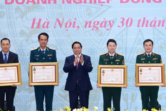 MB vinh dự đón nhận Huân chương Bảo vệ Tổ quốc hạng Nhất