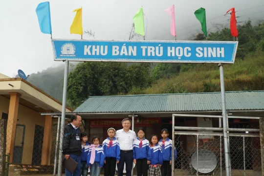 Xây trường nội trú vùng biên giới: Xóa điểm lẻ, nâng chất giáo dục