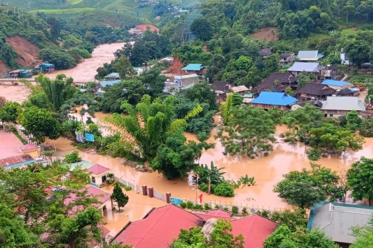 Trắng tay trước ngày khai trường