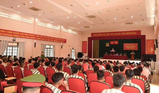 Công an TP HCM công bố quyết định đặc xá của Chủ tịch nước