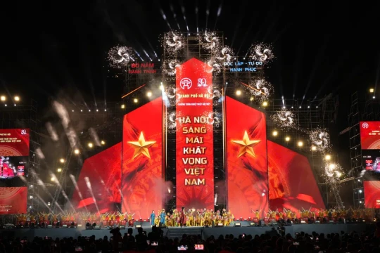 Hà Nội rực sáng trong đêm nghệ thuật đặc biệt kỷ niệm 80 năm Quốc khánh