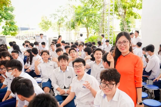 Nóng trong tuần: Nghị quyết đột phá phát triển GD-ĐT; xác nhận nhập học đại học