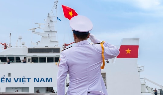 CHÙM ẢNH: Sức mạnh của lực lượng vũ trang trên biển