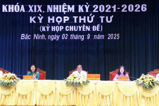 Công chức cấp xã ở Bắc Ninh thực hiện công tác chứng thực
