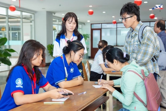 Vừa nhập học, tân sinh viên đã "đau đầu" với bài thi tiếng Anh đầu vào