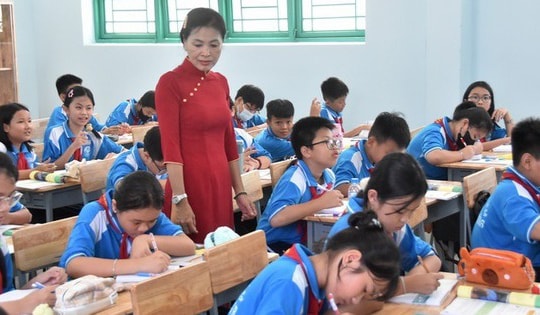 2 trường hợp giáo viên được đề xuất hưởng phụ cấp 150% lương ngay đầu năm sau