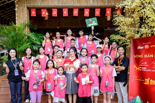 Học sinh hòa mình vào ‘Thanh âm Tổ quốc’
