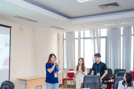 Nghị quyết 71-NQ/TW coi giáo dục là nền tảng cho phát triển bền vững