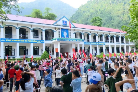 Thầy và trò vùng khó Tuyên Quang rộn ràng chuẩn bị ngày khai giảng