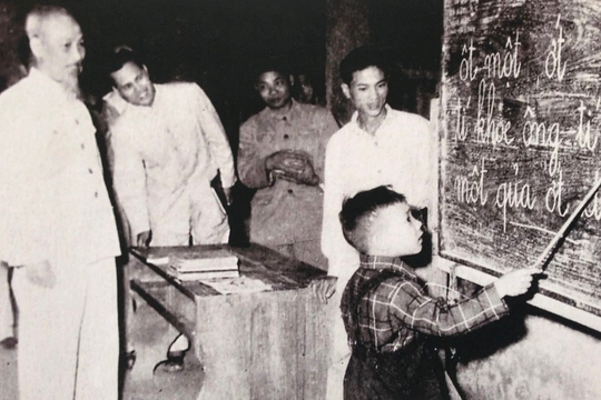 Thư Bác Hồ gửi học sinh dịp năm học mới đầu tiên của nước Việt Nam độc lập