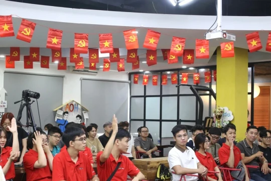 Người trẻ A80: Viết tiếp câu chuyện độc lập bằng khát vọng làm chủ công nghệ