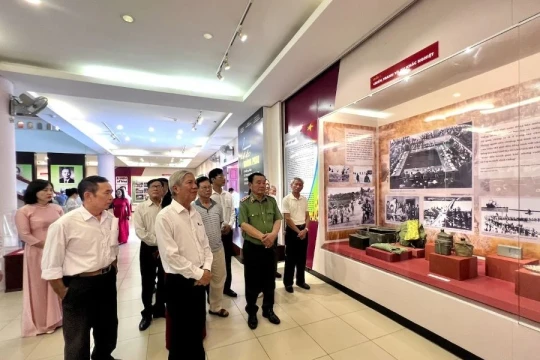 Hơn 300 tư liệu quý tái hiện 'Ký ức không phai' tại Phú Thọ