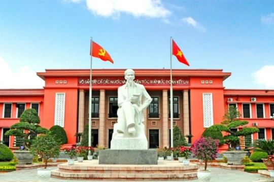 Quy định mới về đối tượng, tiêu chuẩn và phân cấp đào tạo lý luận chính trị