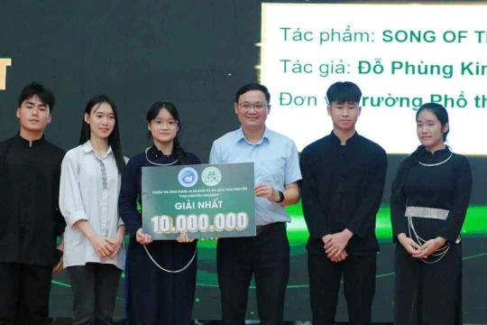Trường PT Vùng Cao Việt Bắc đẩy mạnh ứng dụng trí tuệ nhân tạo trong giáo dục