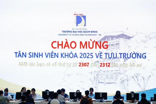 Khởi sắc tuyển sinh khối ngành STEM từ chính sách thúc đẩy khoa học công nghệ