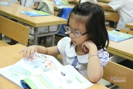 Ít khác biệt trong các bộ sách giáo khoa hiện nay, cả nước dùng 1 bộ là phù hợp