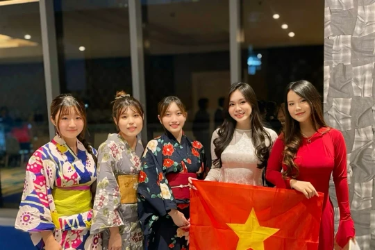 Dấu ấn hội nhập của nữ sinh Gen Z đam mê ngoại giao