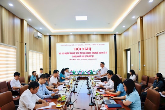 Chuyển đổi số giáo dục ở Mạo Khê: Hướng tới mô hình trường học thông minh