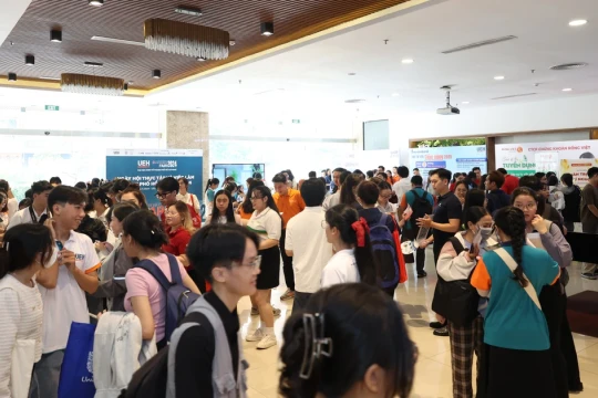 'Báo động đỏ' sức bền tâm lý