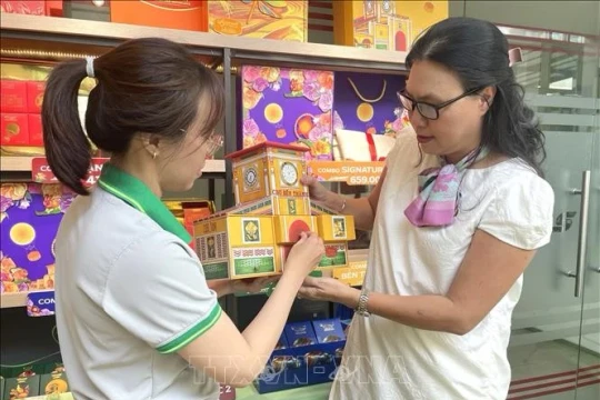 Khởi động thị trường bánh Trung thu