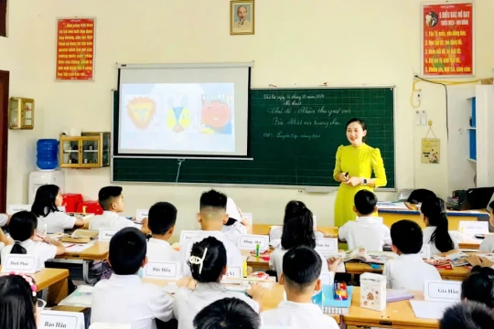 Bảo đảm cung cấp một bộ sách giáo khoa thống nhất toàn quốc