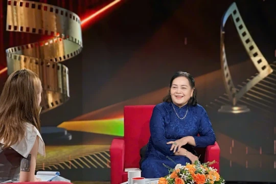 NSND Ngọc Lan bồi hồi nhớ lại kỉ niệm khó quên trong Lửa trung tuyến