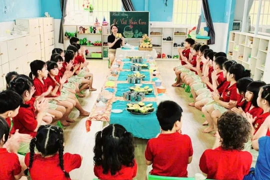 TPHCM dự kiến hỗ trợ học phí trẻ mầm non, học sinh phổ thông ngoài công lập