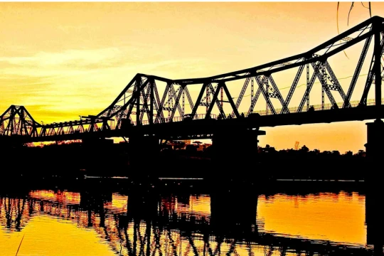 Tìm giải pháp phát huy giá trị lịch sử văn hóa cầu Long Biên