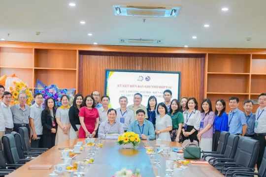 Trường ĐH Kiên Giang và Trường ĐH Khánh Hòa ký kết hợp tác nhiều lĩnh vực