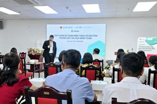 Tập huấn đánh giá dạy học Toán lớp 3 trên nền tảng số Eduten tại Lào Cai
