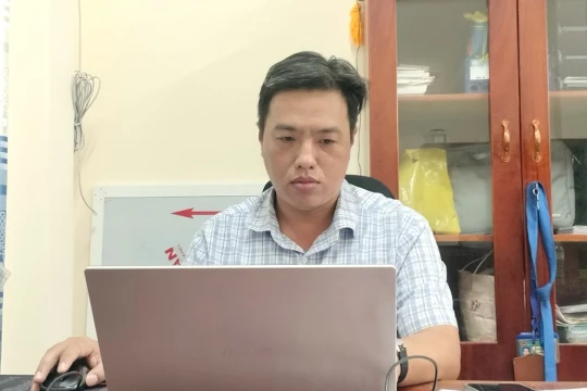 Cán bộ phụ trách giáo dục cấp xã ở Cà Mau vượt khó thực hiện nhiệm vụ