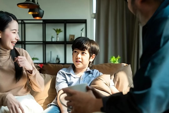 Nghiên cứu phát hiện: Không chỉ chiều cao, trí thông minh, cha mẹ còn di truyền cho con 5 thứ nguy hiểm này!