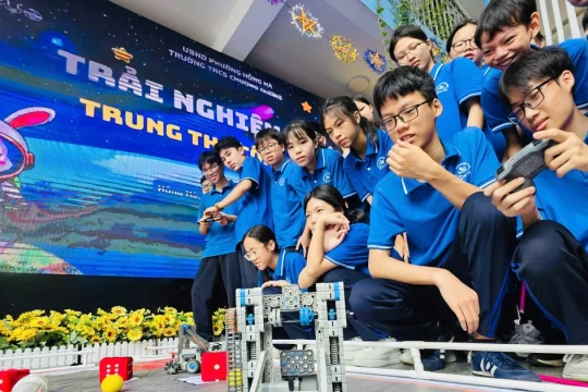 Học sinh Thủ đô thích thú với trải nghiệm STEM