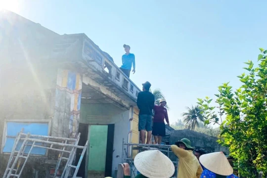 Mái nhà từ nghĩa tình