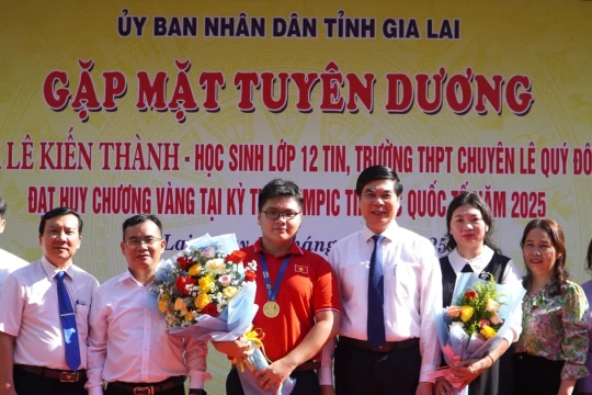 Huy chương Vàng Olympic Tin học quốc tế: Câu chuyện về ý chí vượt khó