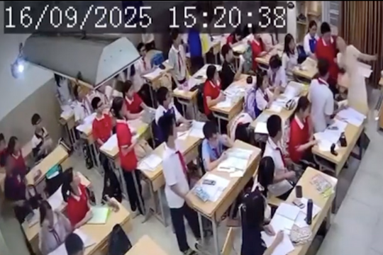 Từ vụ cô giáo bị quật ngã: Nhiều học trò như "nồi áp suất đang nén hơi"