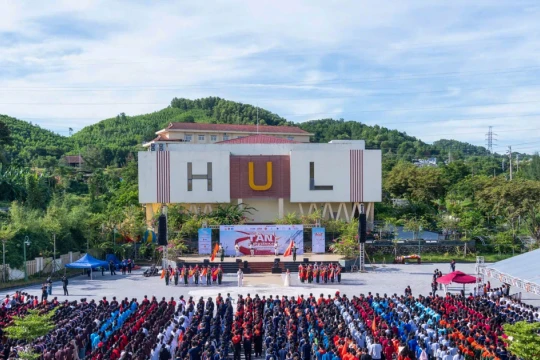 Lan tỏa niềm tự hào dân tộc tại ngày hội tân sinh viên Luật Huế